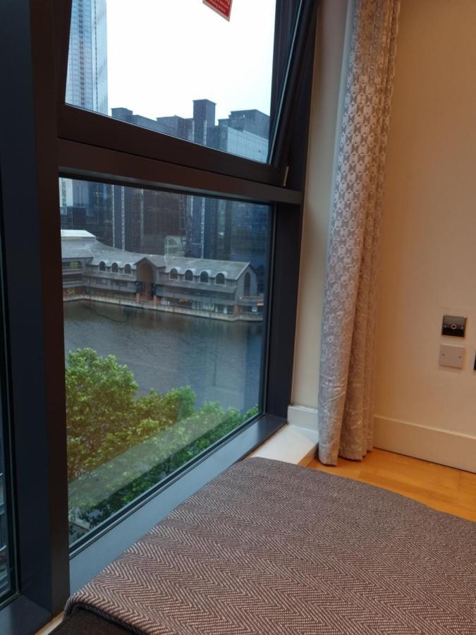 Luxury Waterside Apartment Canary Wharf Londres Exterior foto